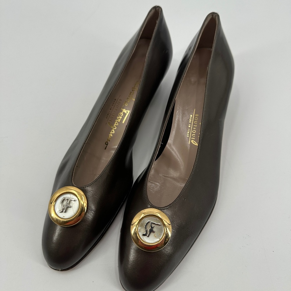 Salvatore Ferragamo Leather Heels Women's Sz 7.5 AAAA Dark Brown Gancini Buckle